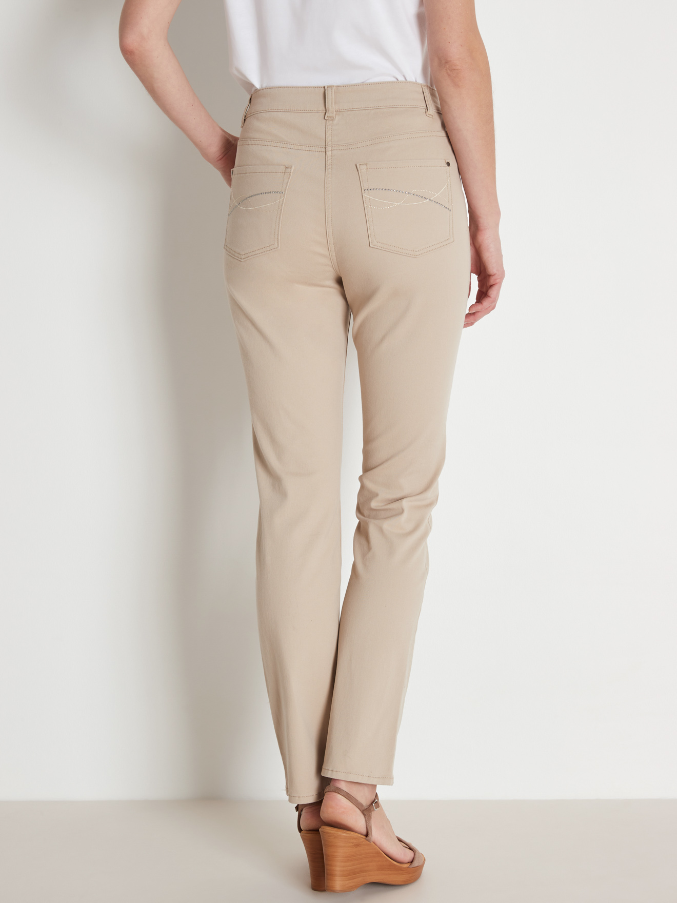 Pantalon 5 poches coupe droite