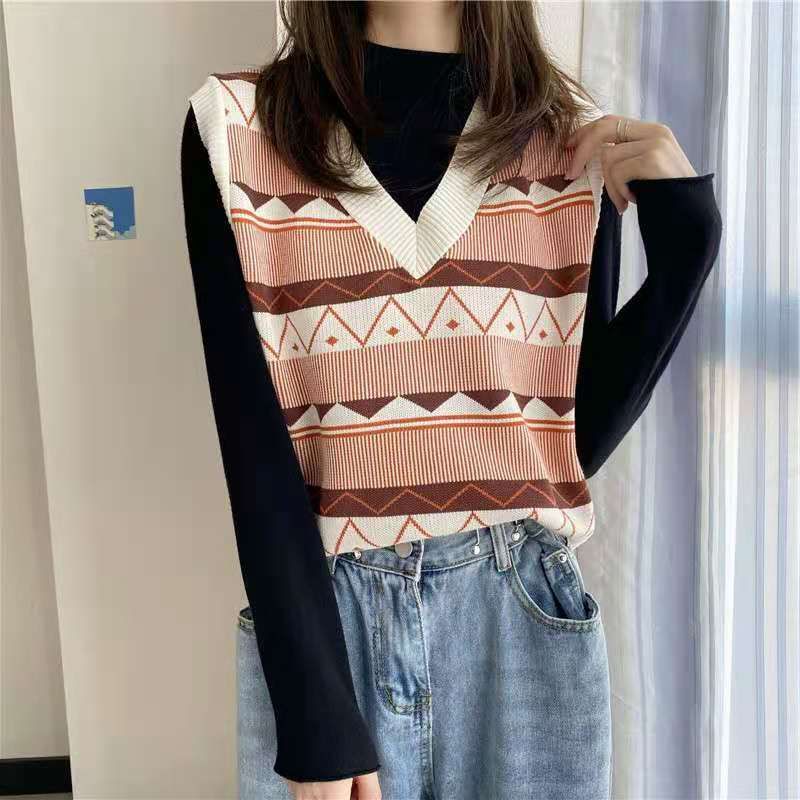 Robynn - V-hals vest met patroon