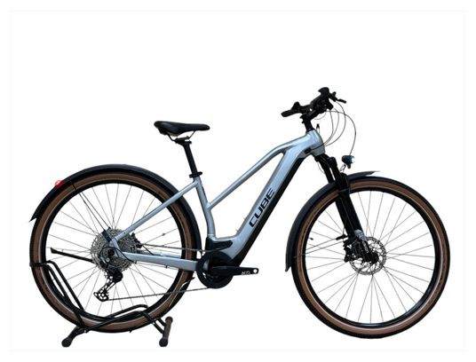 Produit reconditionné . Cube Nuride Hybrid EXC 625 Allroad SHIMANO 2022 . Vélo électrique . Cube . très bon état