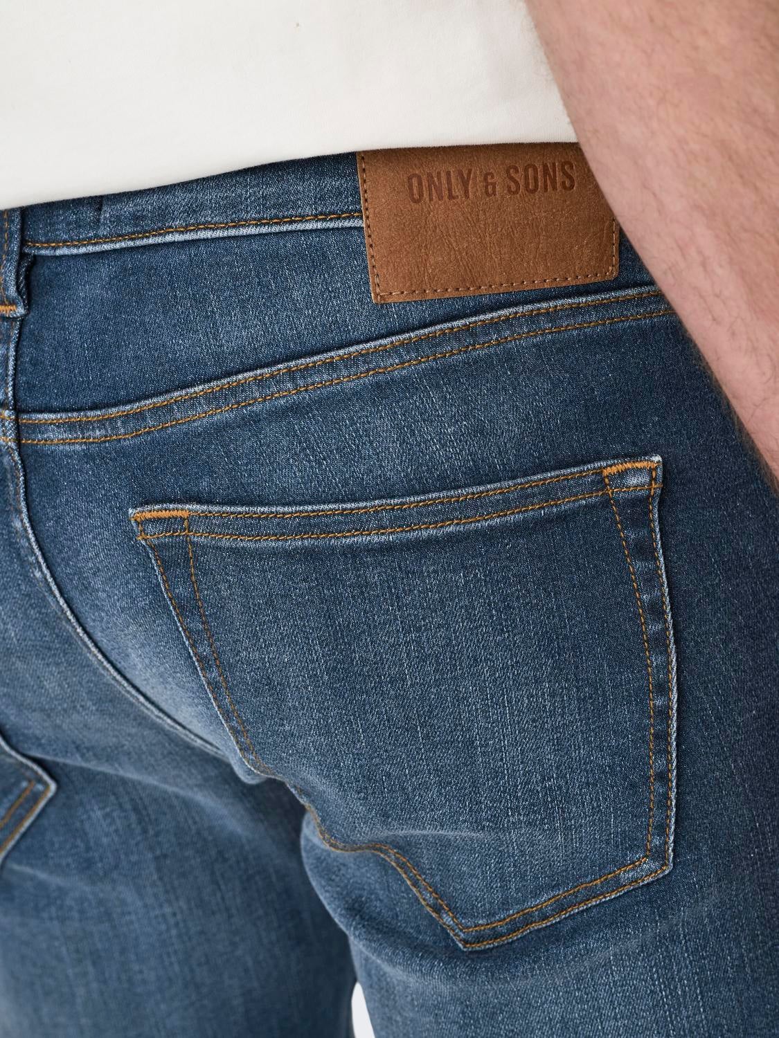 ONSLOOM Niedrige Taille Verjüngter Slim Fit Jeans Dark Medium Blue Denim