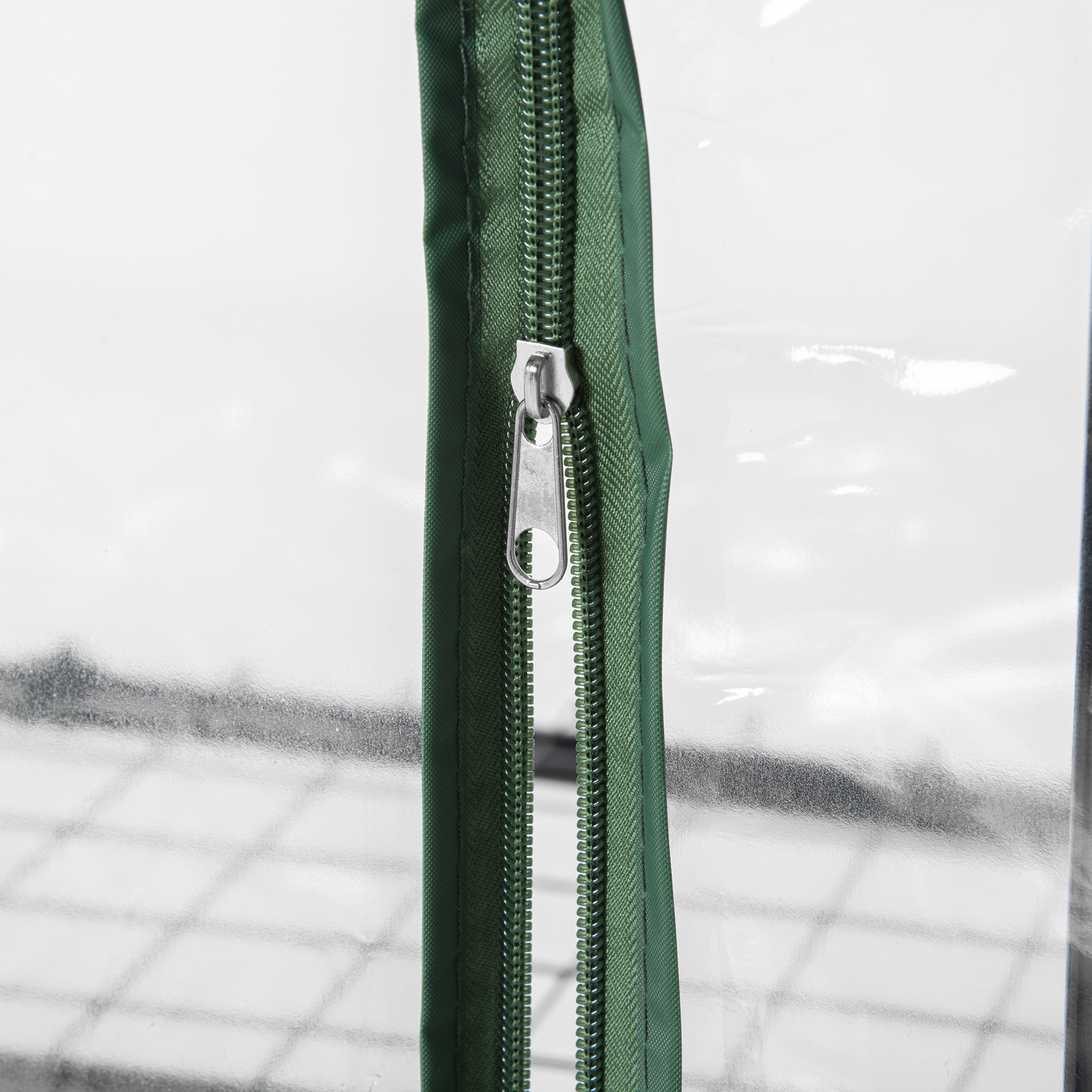 Estufa de jardim Outsunny com 4 prateleiras de metal, estrutura tubular de aço, ideal para cultivo de plantas, flores e vasos, 70x50x160 cm, transparente.