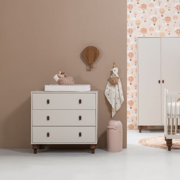 Europe Baby Olivia Commode - Oatmeal - Bold