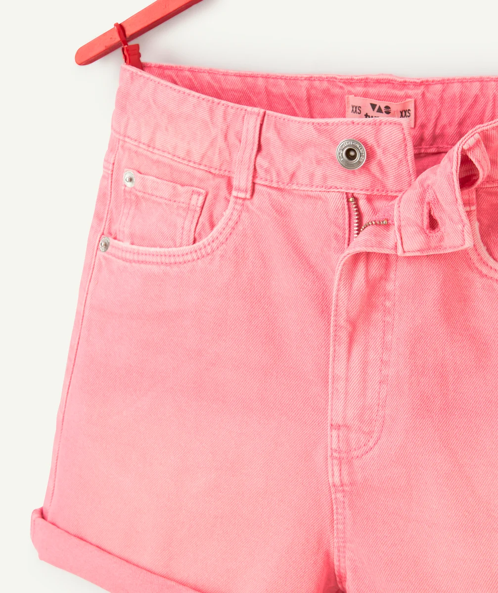 short fille en denim rose fushia