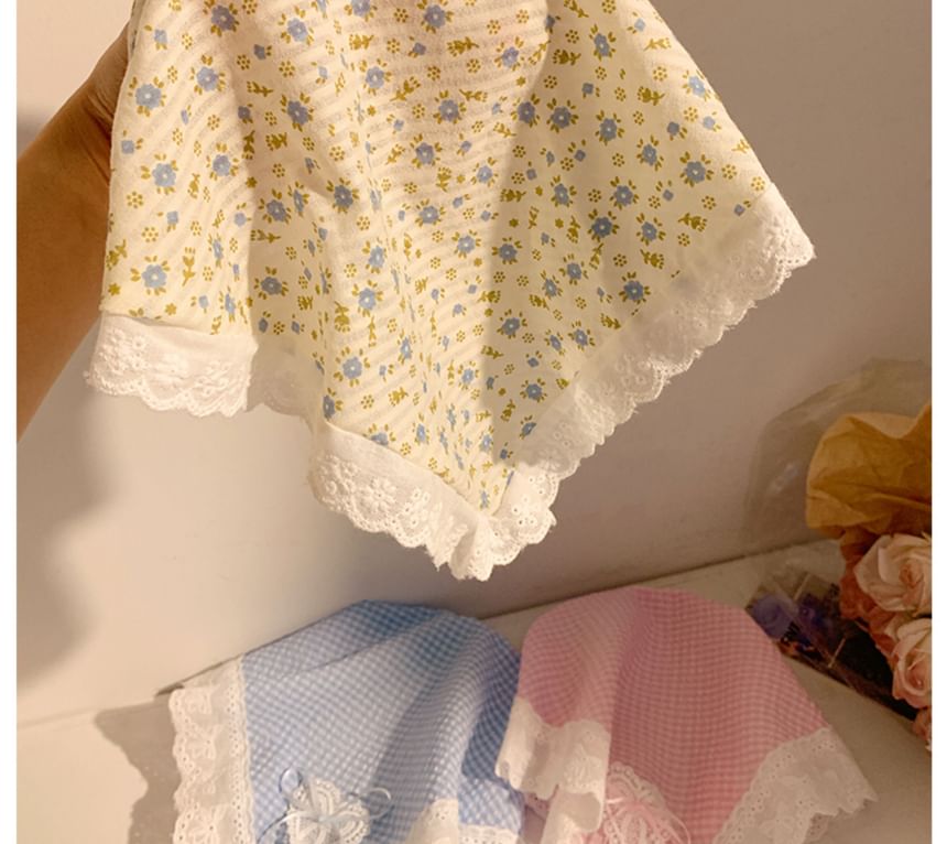 Show Mind - Geruite bandana met kantversiering (verschillende ontwerpen)