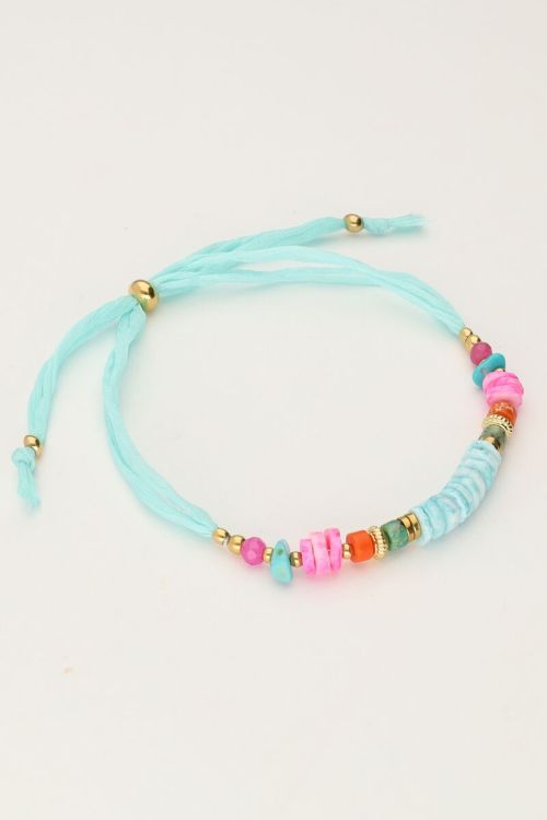 Art blauwe koord armband met kralen