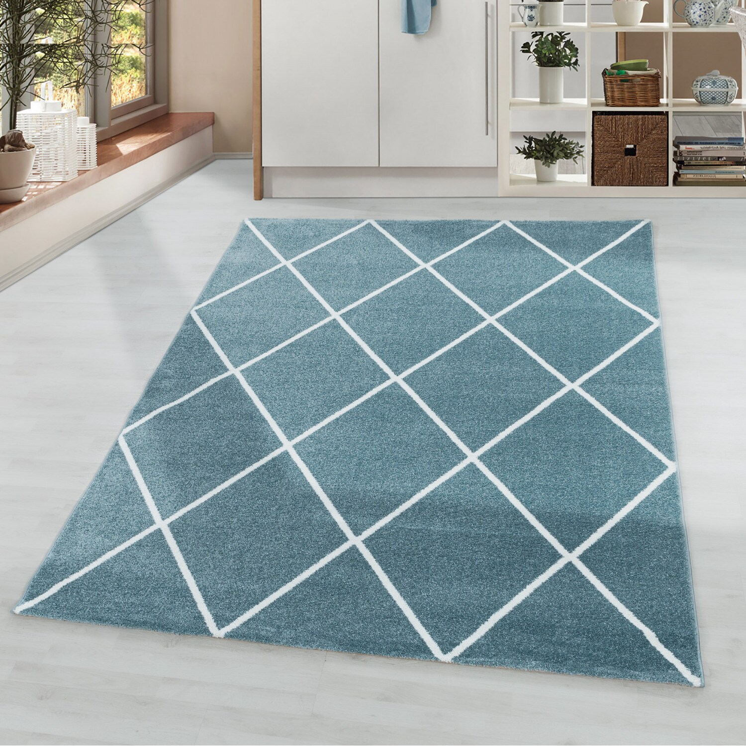 Stilvoller Designer Teppich: Moderner Kurzflor, Rautenmuster für das Wohnzimmer