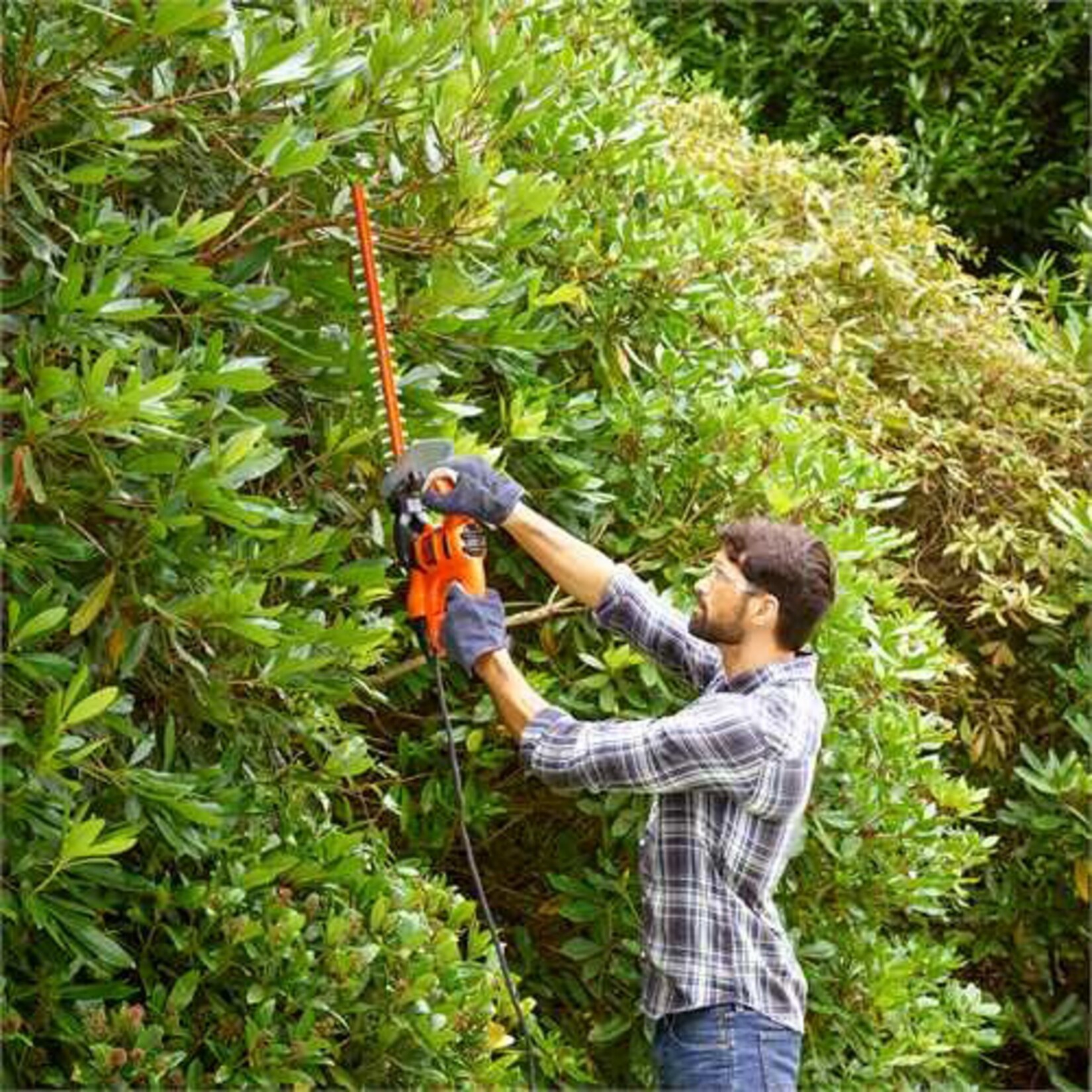 BLACK+DECKER Heckenschere Heckenschere BEHT201