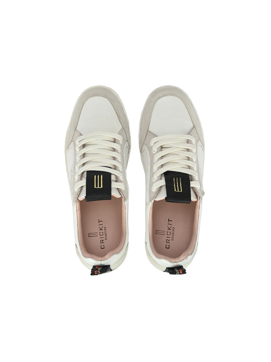 SNEAKER MAILA