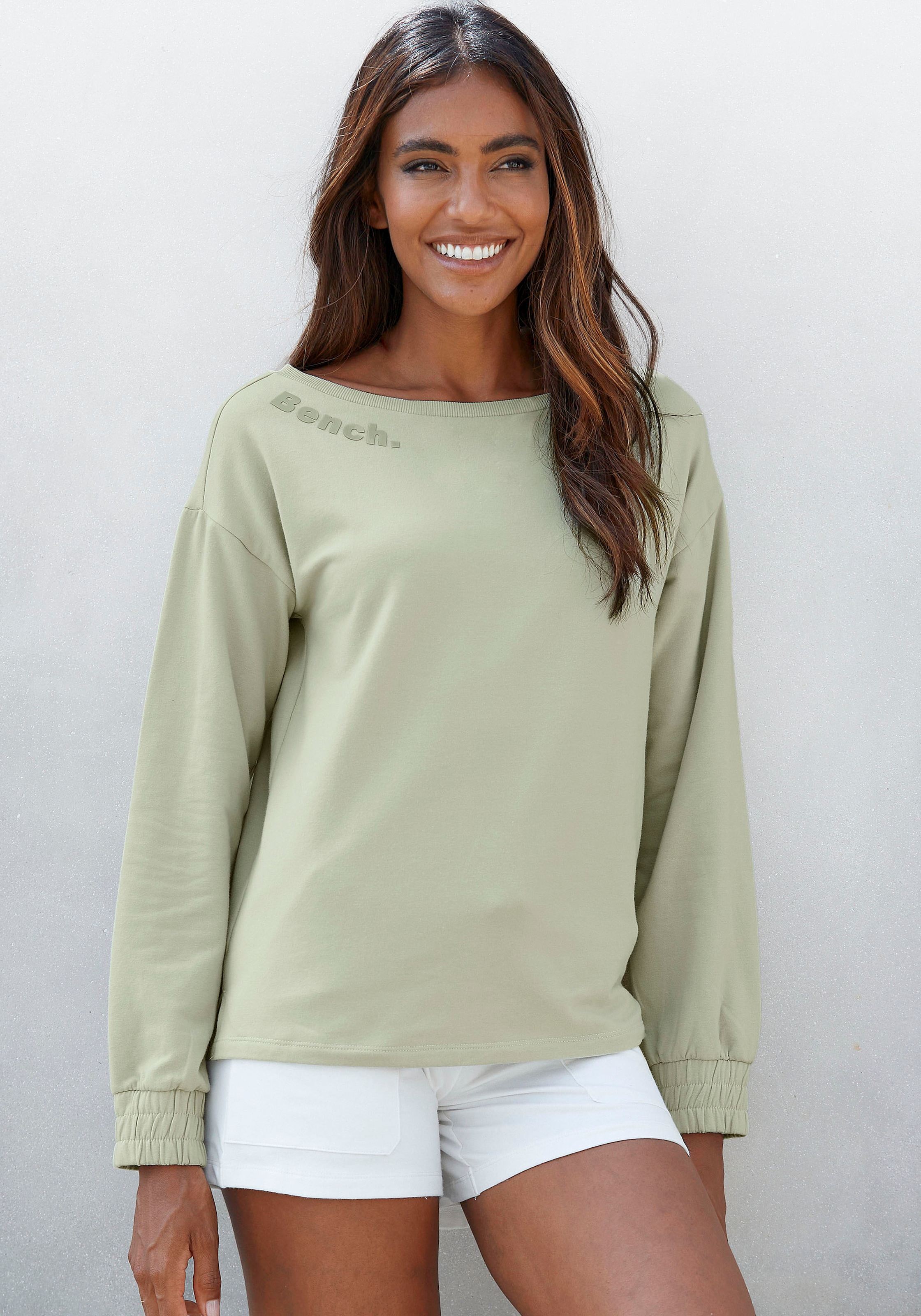 Bench. Loungewear Sweatshirt , mit gerafften Ärmelbündchen, Loungeanzug