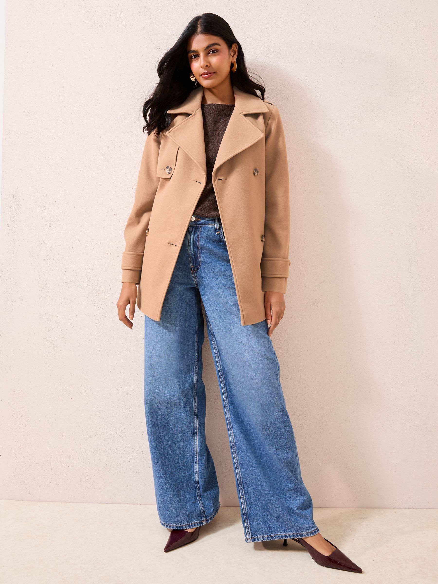 Friends Like These halflange trenchcoat met riem