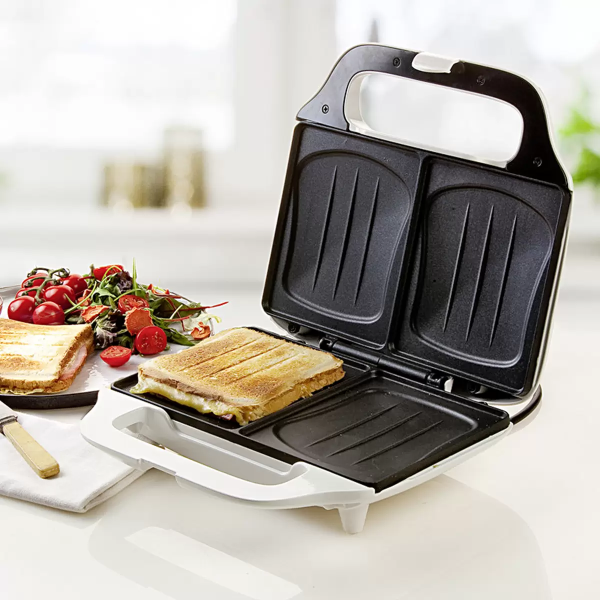 Sandwich-Toaster DO9056C Domo weiss