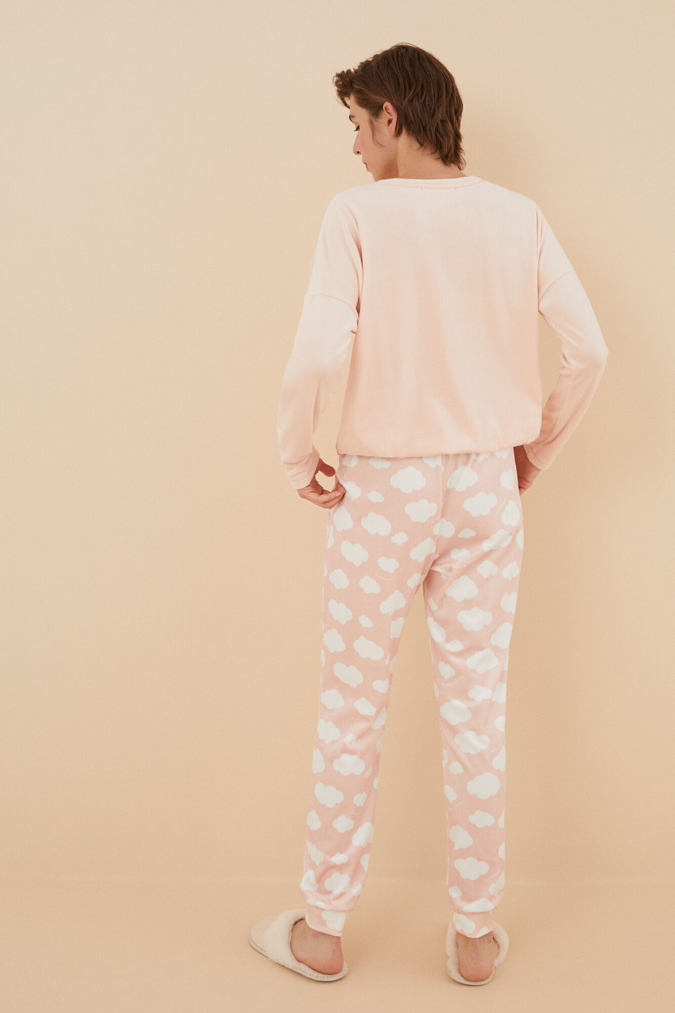 pijama nuvem de veludo laranja elástico