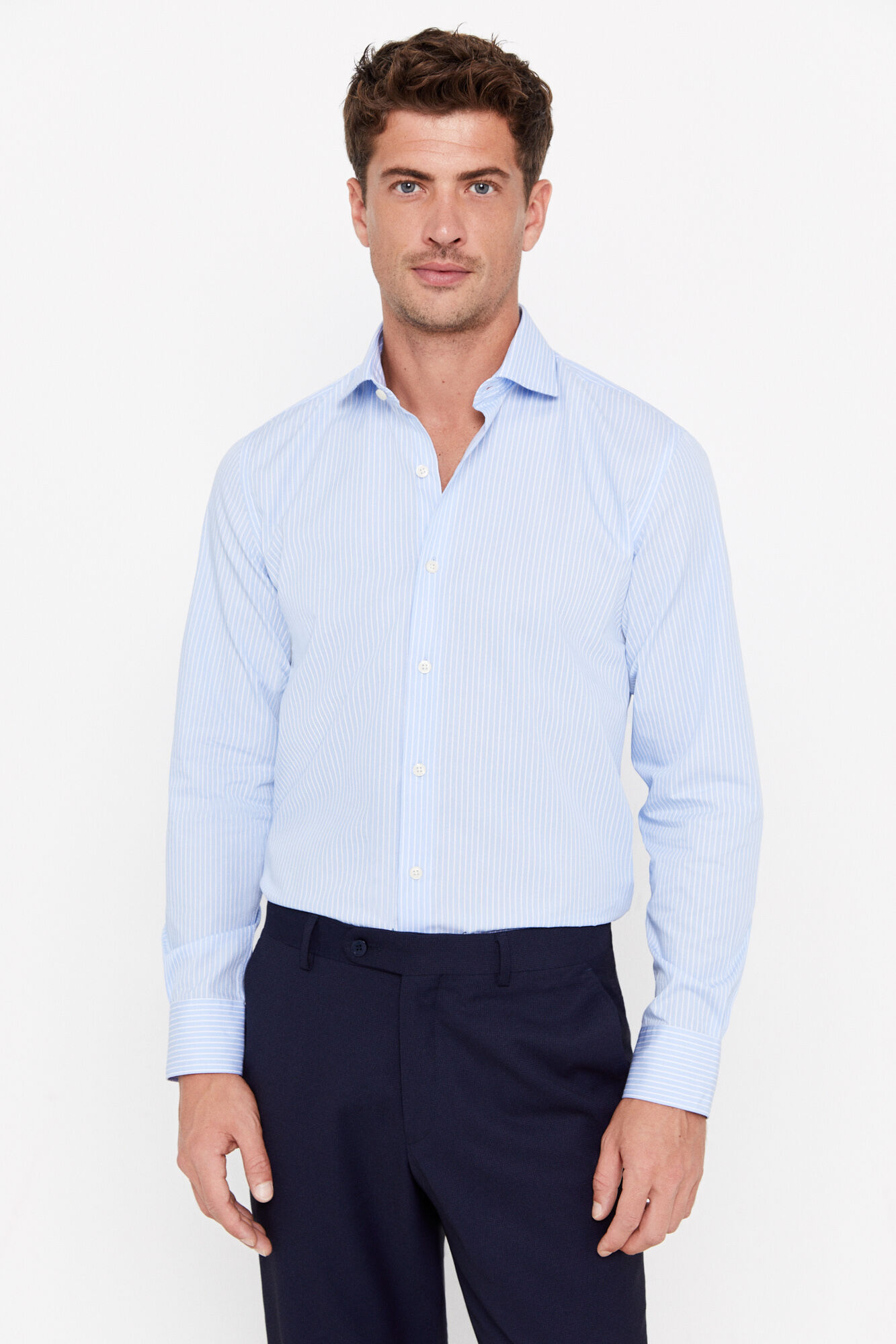 Camisa social listrada, fácil de passar