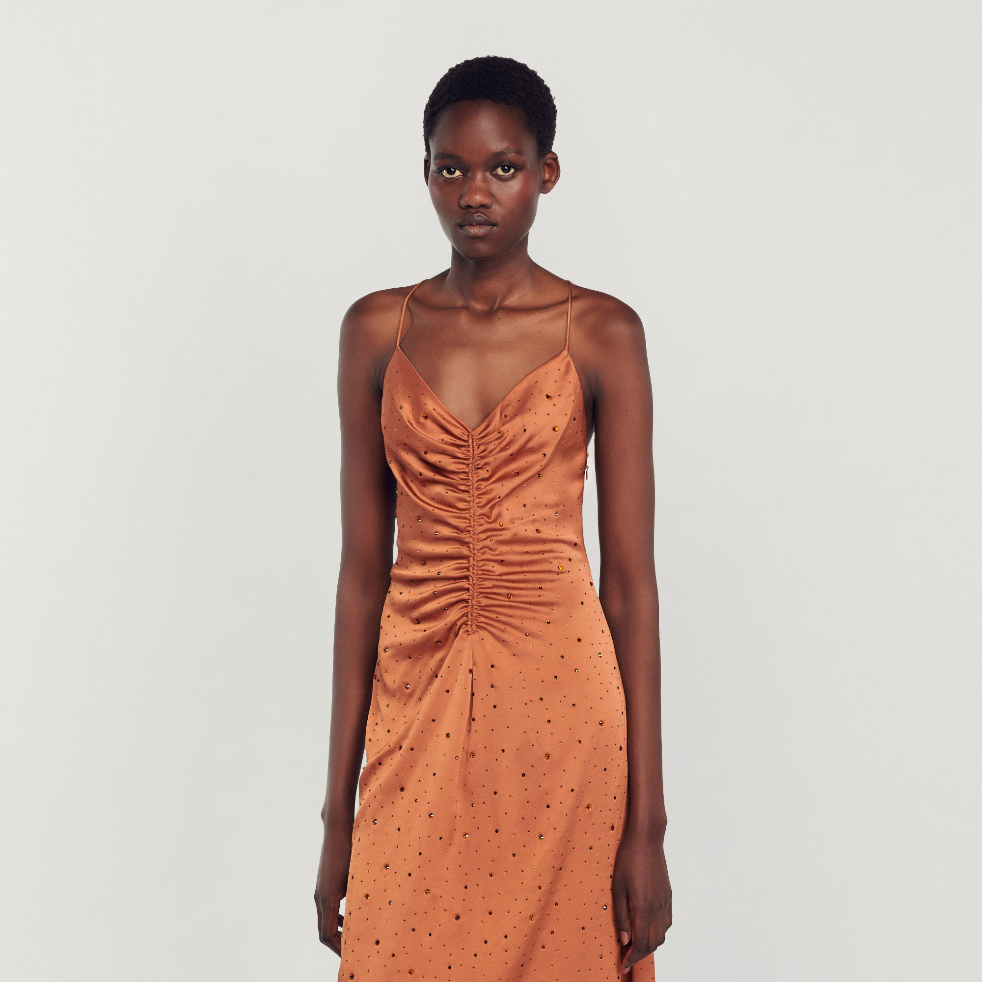Robe á strass
