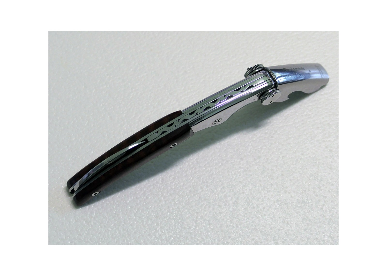 Sommelier Laguiole avec un manche en Amourette et mitre inox