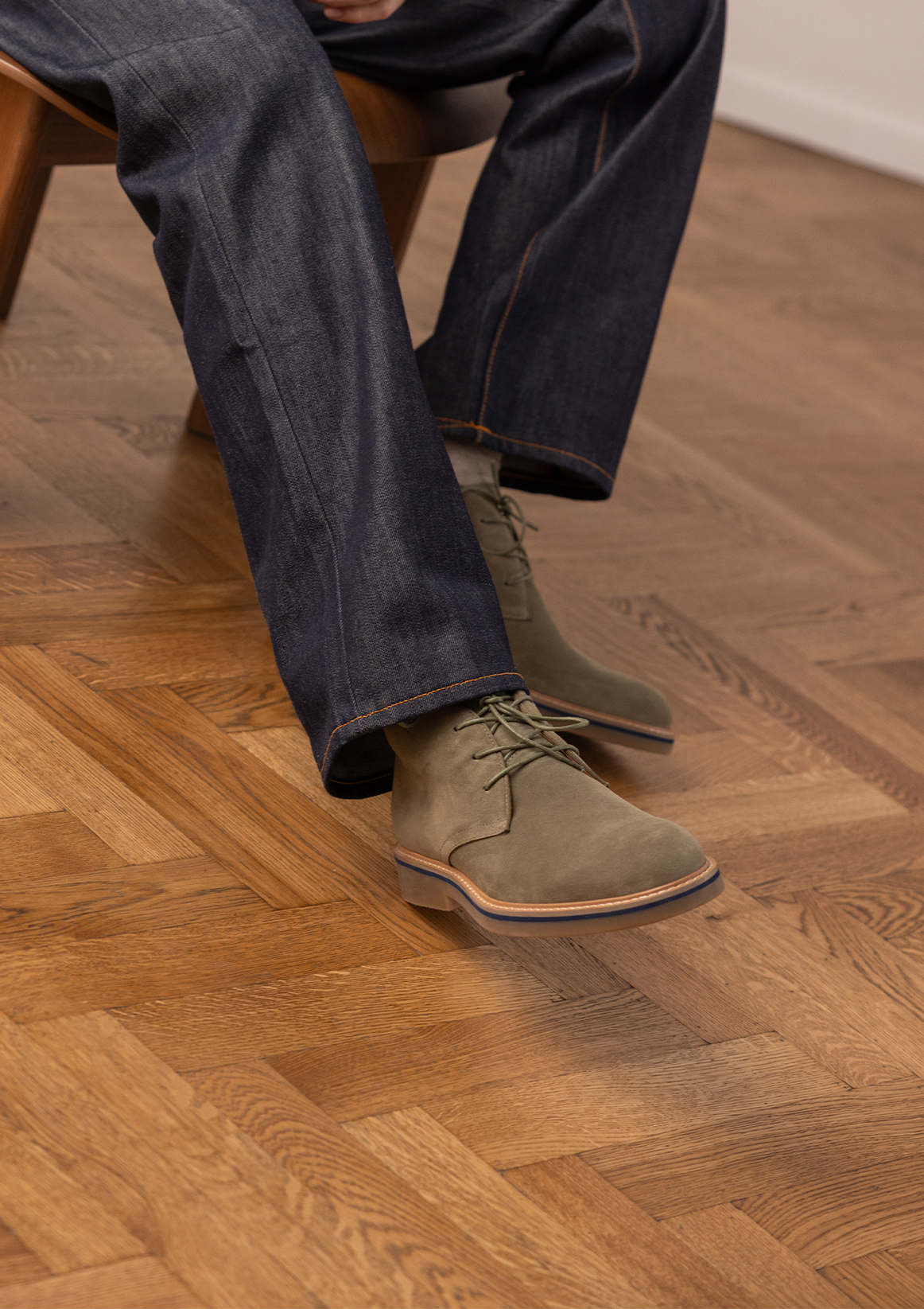 Groene suède veterschoenen