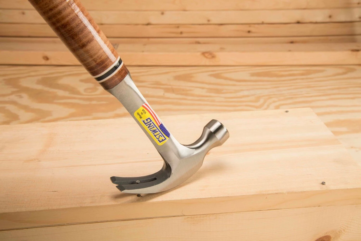 Estwing E16C Gebogen klauwhamer - leren handgreep