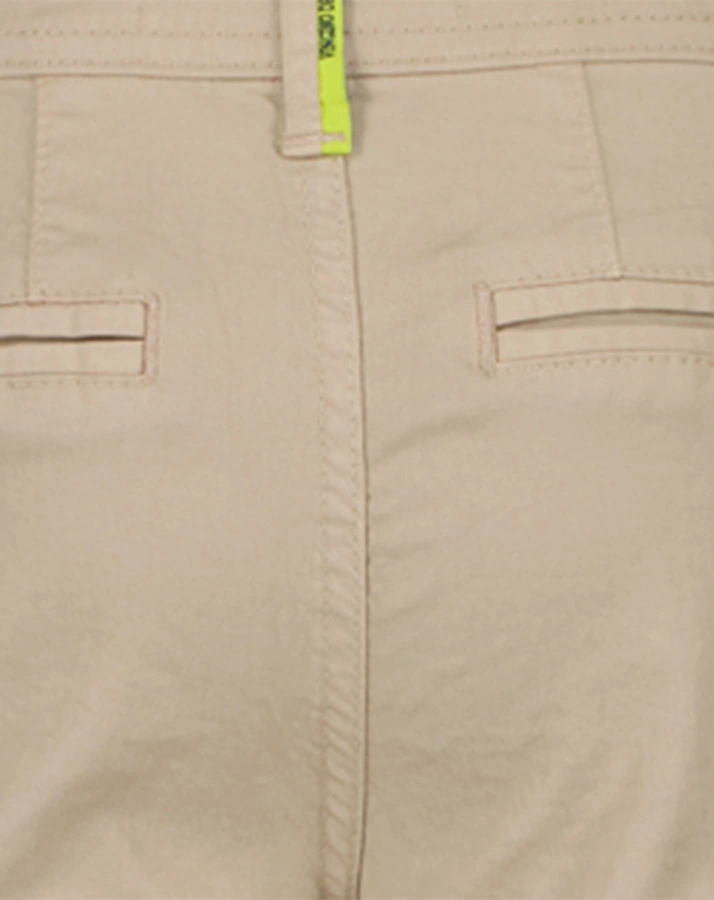 Hose SARINO in sand
