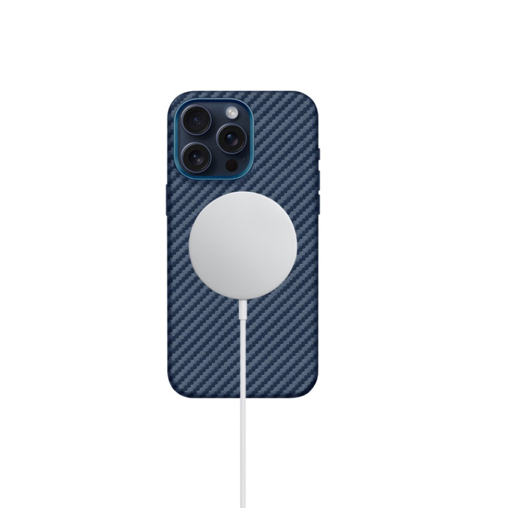 iPhone 15 Pro Max MagSafe Hardcase Hülle im Carbon Look - Violett