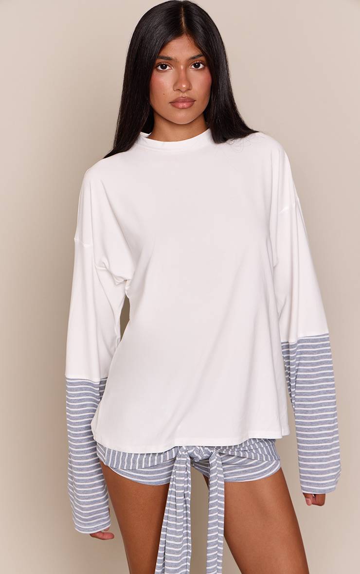 Gris Short Taille Haute En Jersey Rayé Avec Détail Cache-cœur