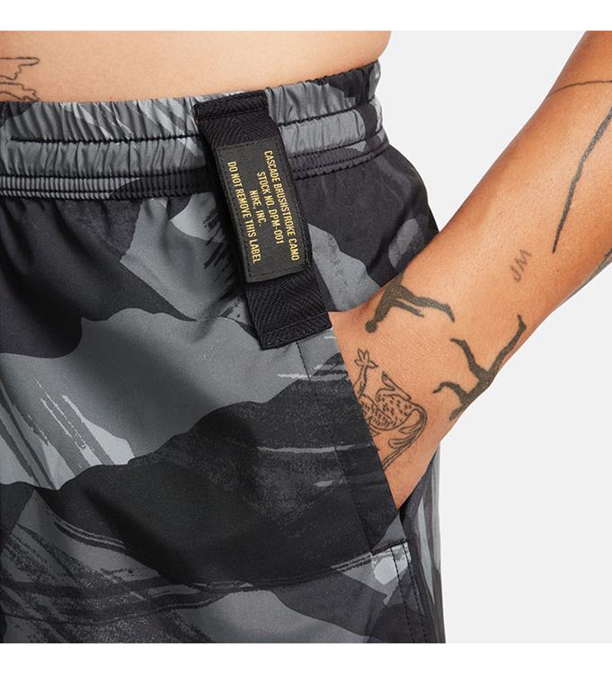 Nike Men Form Camo Dri-FIT 9 Short