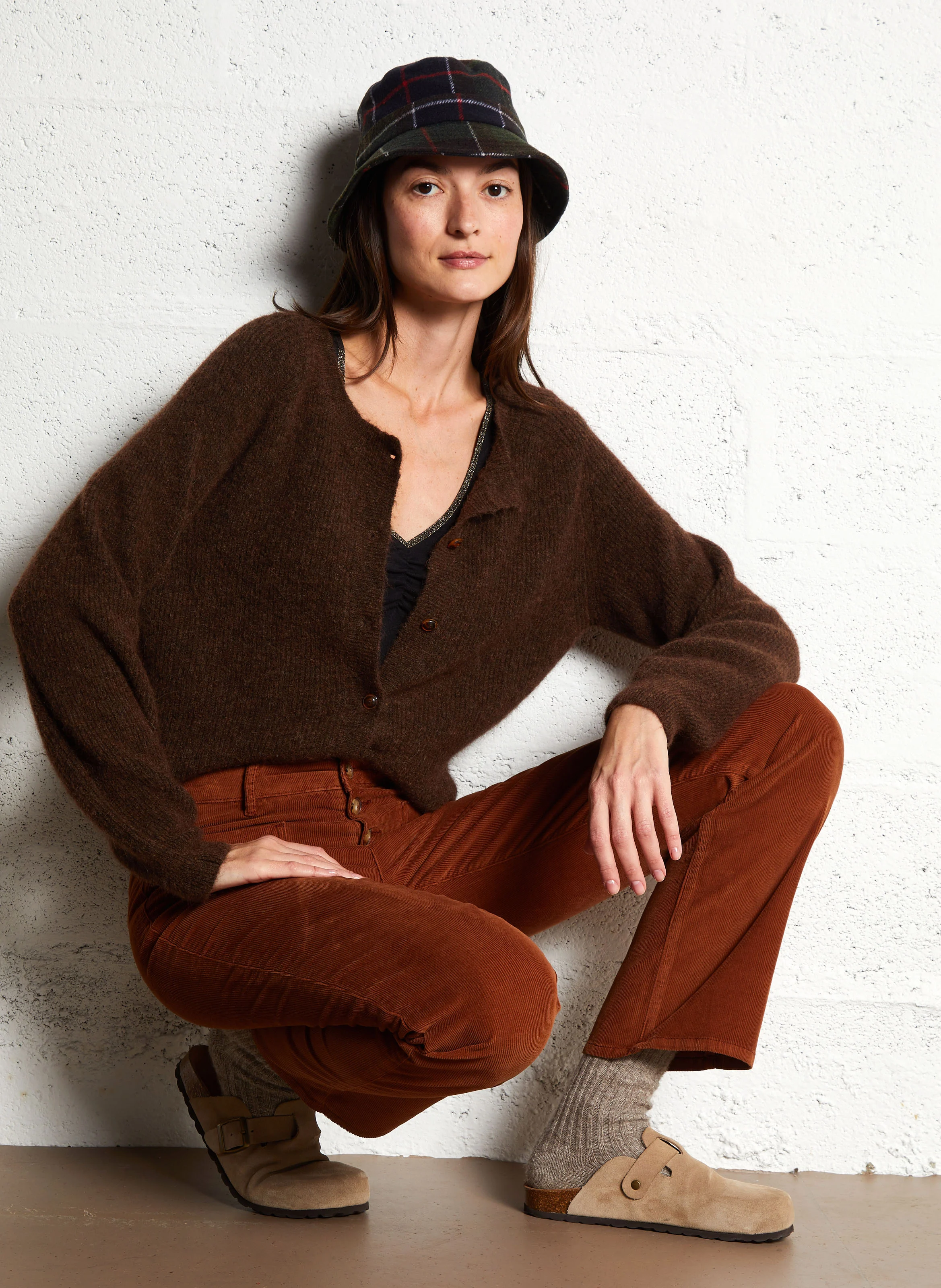 BELINE - Gilet à encolure ronde | Marron