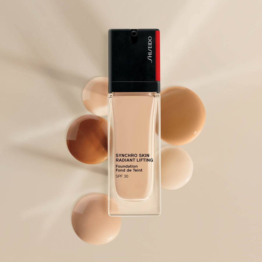 Shiseido Synchro Skin Radiant Lifting Foundation SPF30 150 Lace 30ml