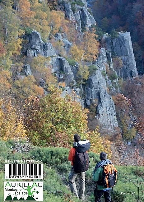 GRIMPER DANS LE CANTAL