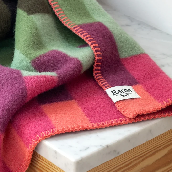 Røros Tweed - Åsmund Bold Wolldecke 200 x 135 cm, pink / grün
