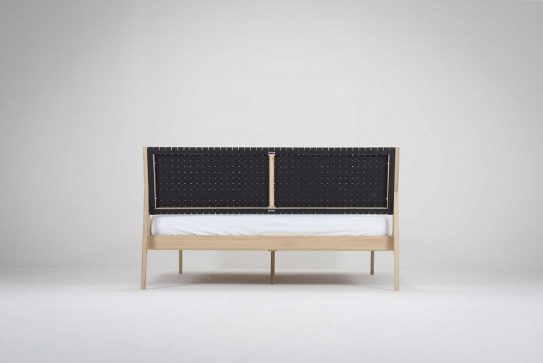 Gazzda Fawn bed 180x200 cotton webbing black