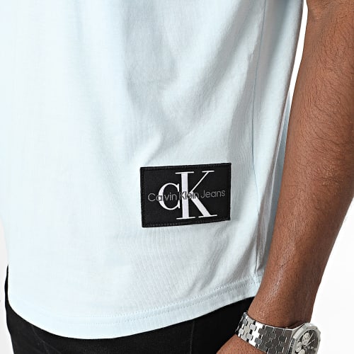 Tee Shirt Oversize Badge Round 3482 Bleu Clair