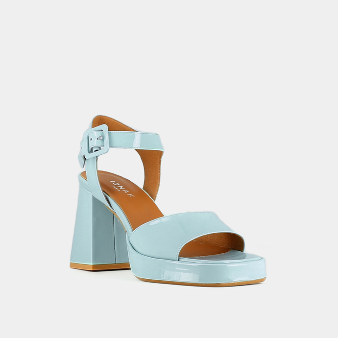 Sandales à brides et plateformes  en vernis turquoise