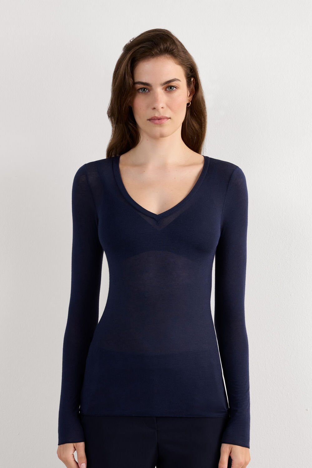 Blusa com decote em V em Modal Ultraleve com Caxemira