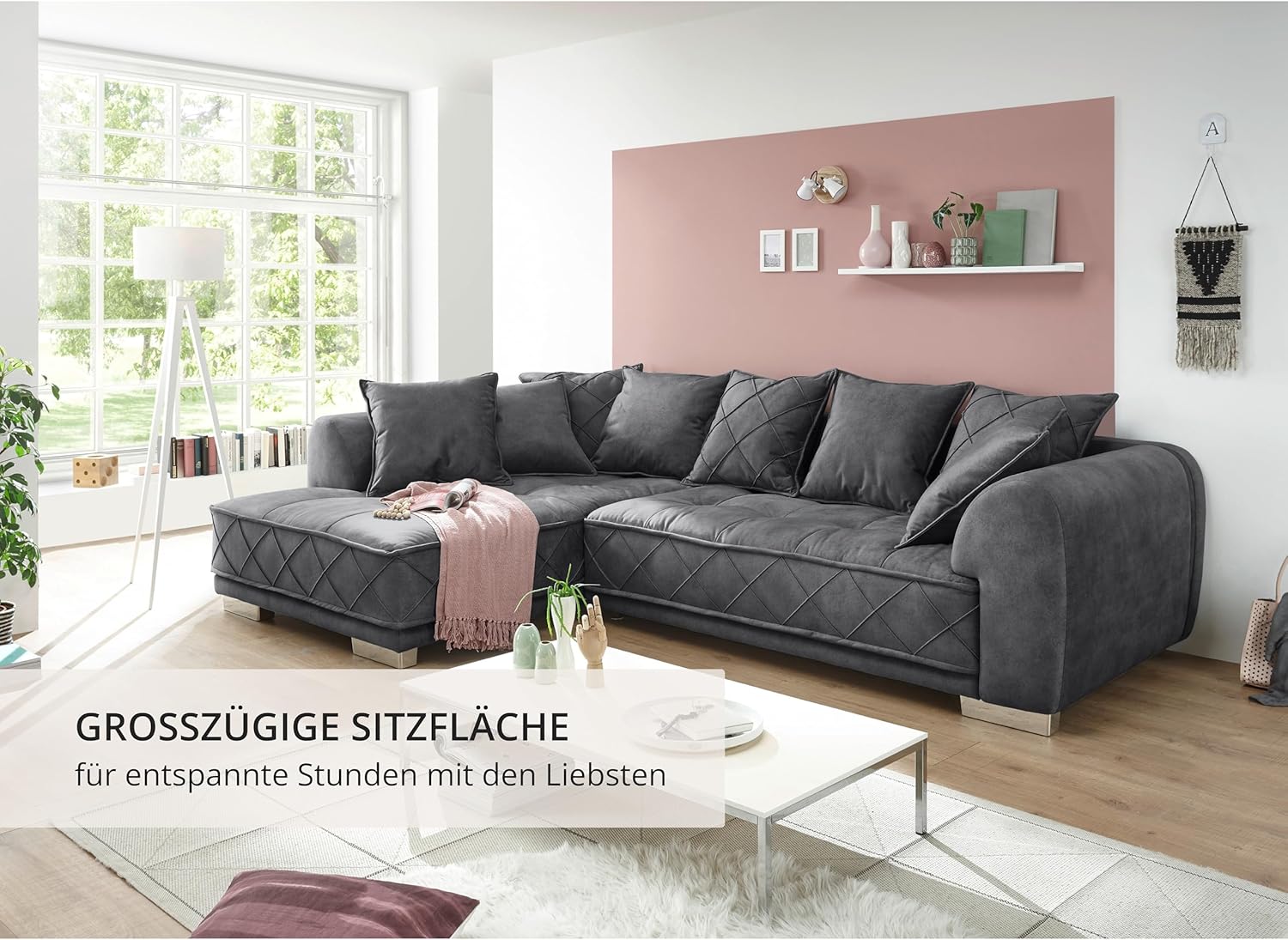 Stella Trading SENTINA Ecksofa in Samtoptik, Anthrazit - Moderne Eckcouch in L-Form mit universell stellbarer Ottomane & dekorativer Steppung - 319 x 73 (90) x 194 cm (B/H/T)