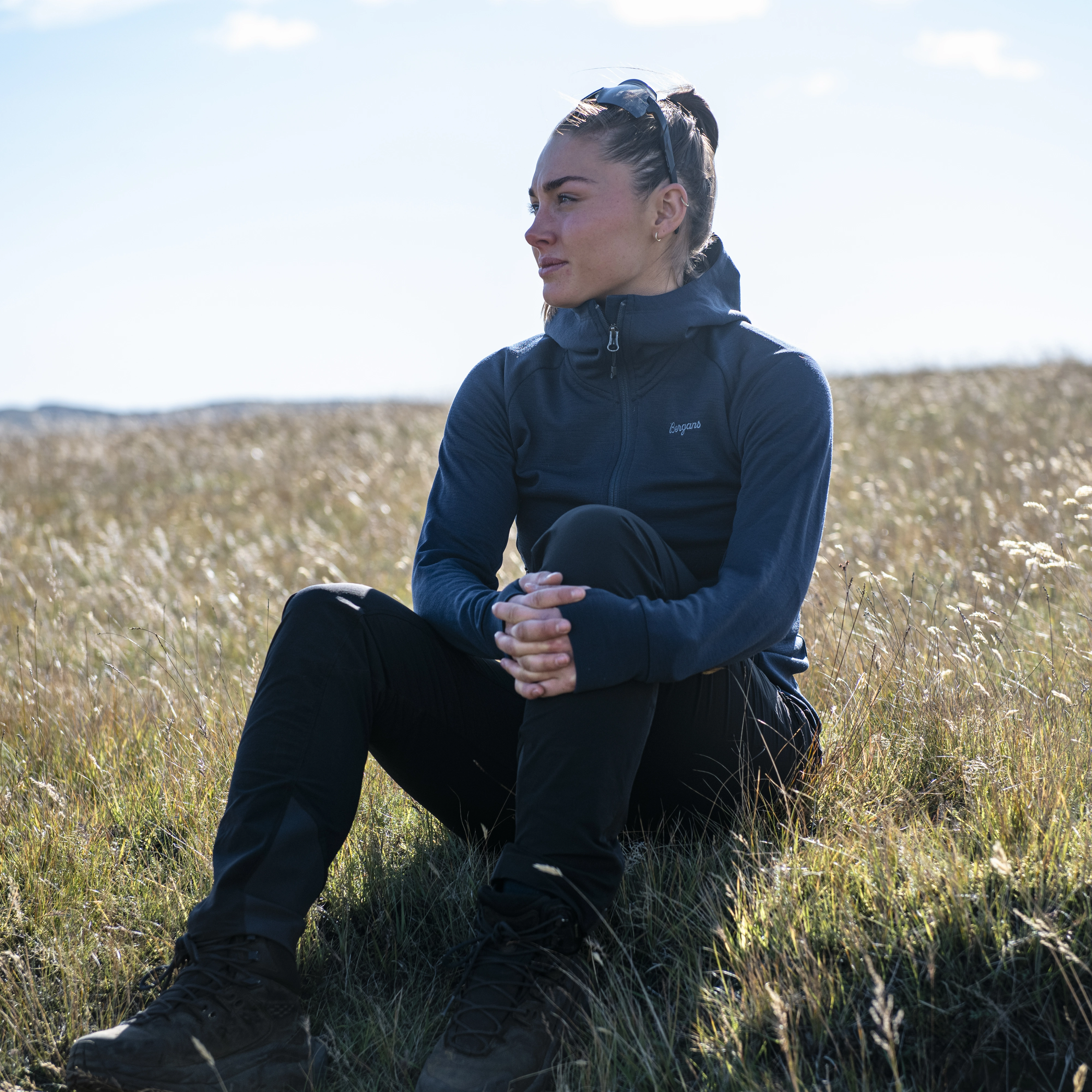 Rabot Merino Tech Midlayer Hoodie Women Navy Blue