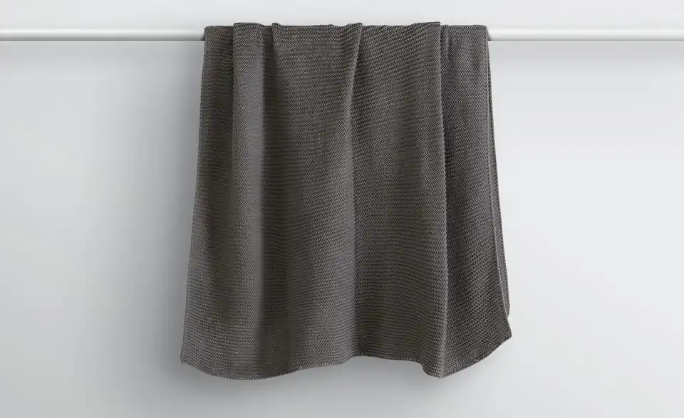 HOME STORY Strick Plaid