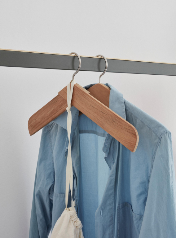Fritz Hansen Collar kledinghanger eiken