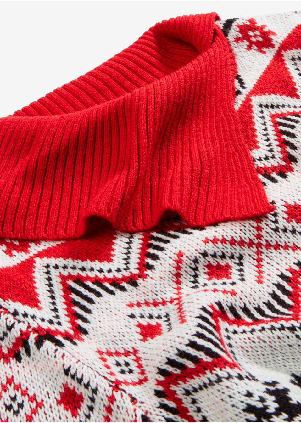 Pull à col roulé avec fente