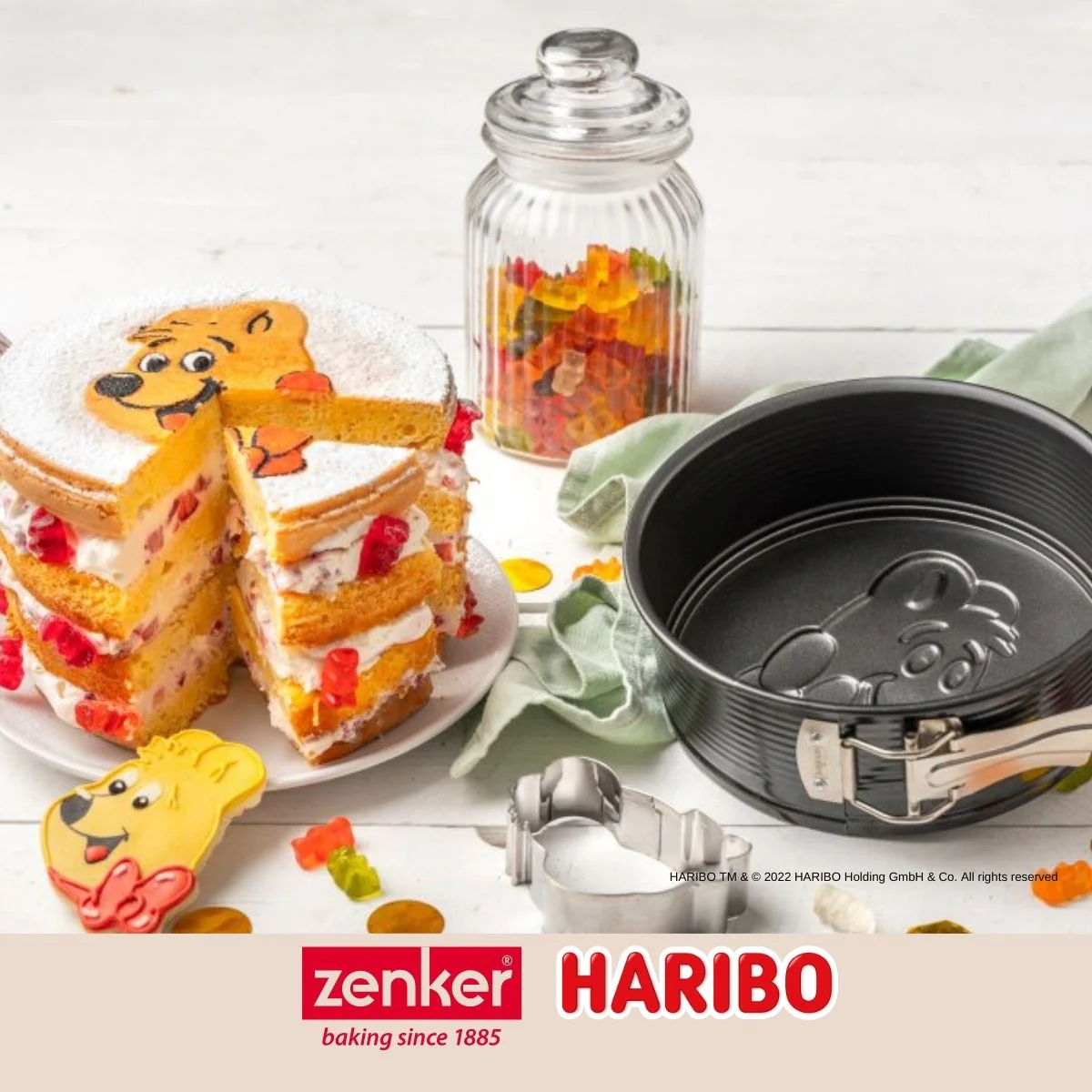 Moule à manqué à charnière 18 cm avec emporte-pièce Haribo Zenker