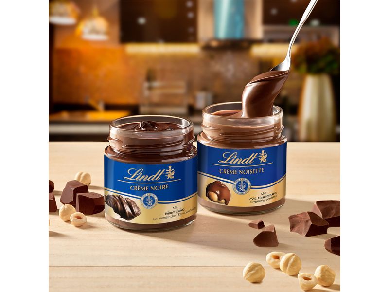 Lindt Brotaufstrich Milch 25% Haselnuss 220 g Schokoladiger Brotaufstrich mit Haselnüssen