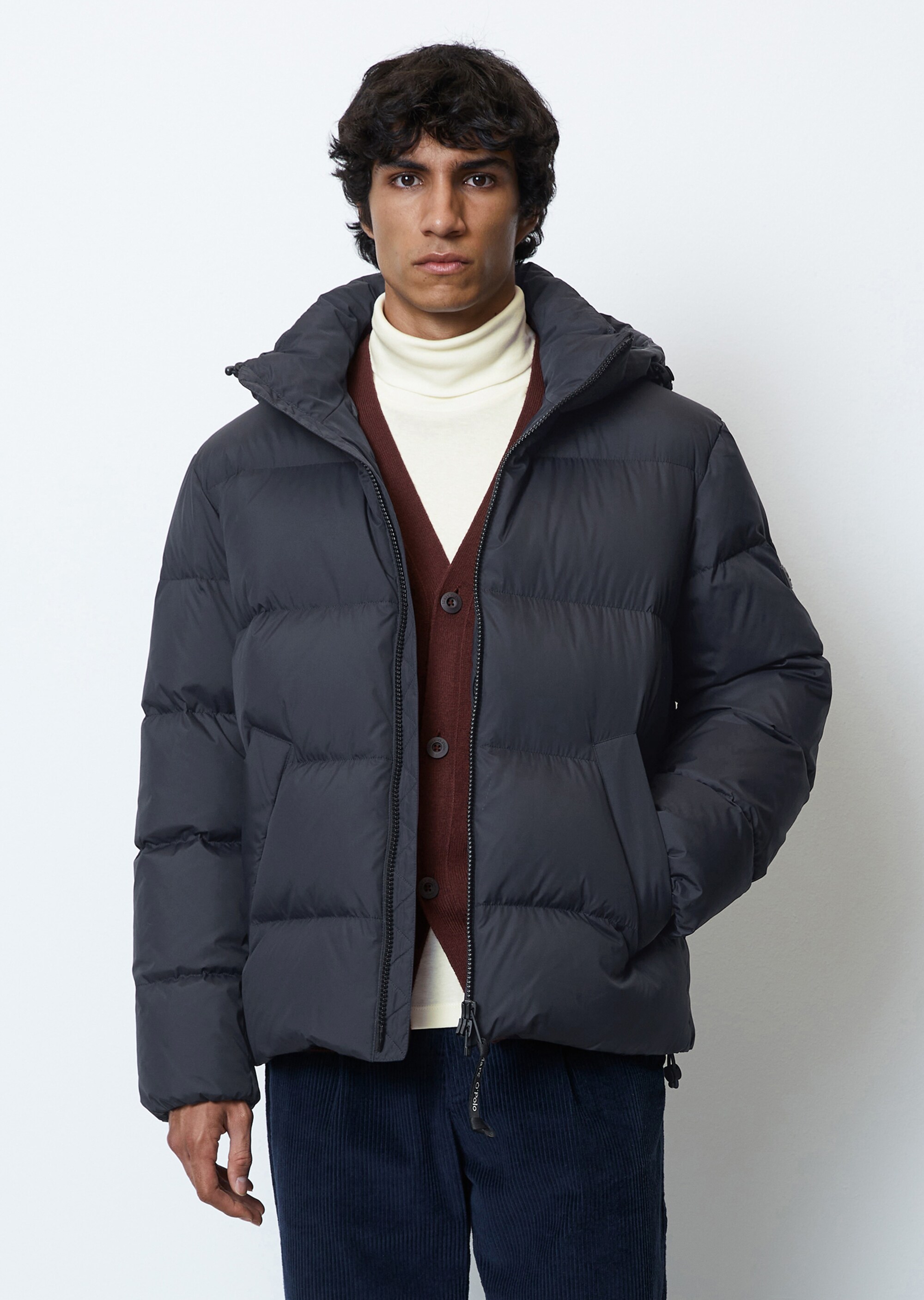 Puffer-Daunenjacke regular mit wasserabweisender Oberfläche