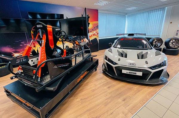 Full Motion Rennsimulator Hannover