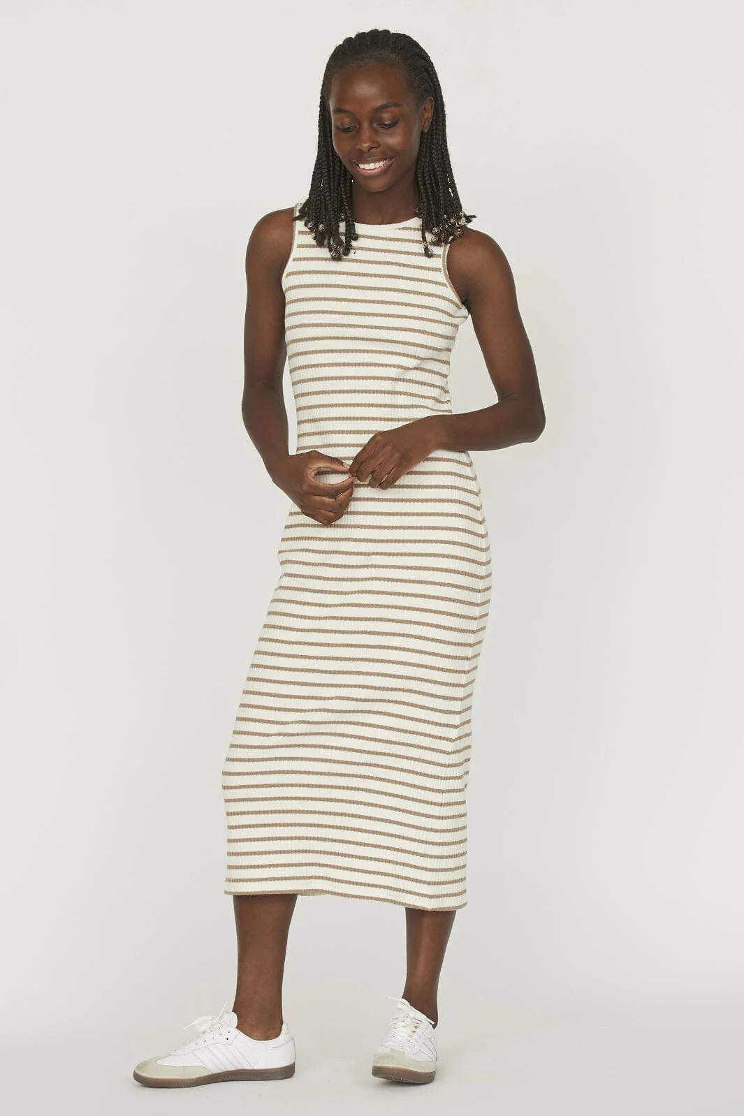 Sisters Point Eike-Dr2 832 cream sand