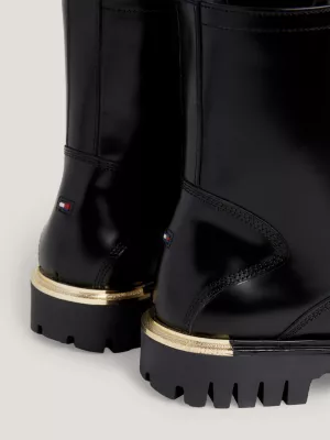 Botas de cano curto com cadarço e solado tratorado em couro polido