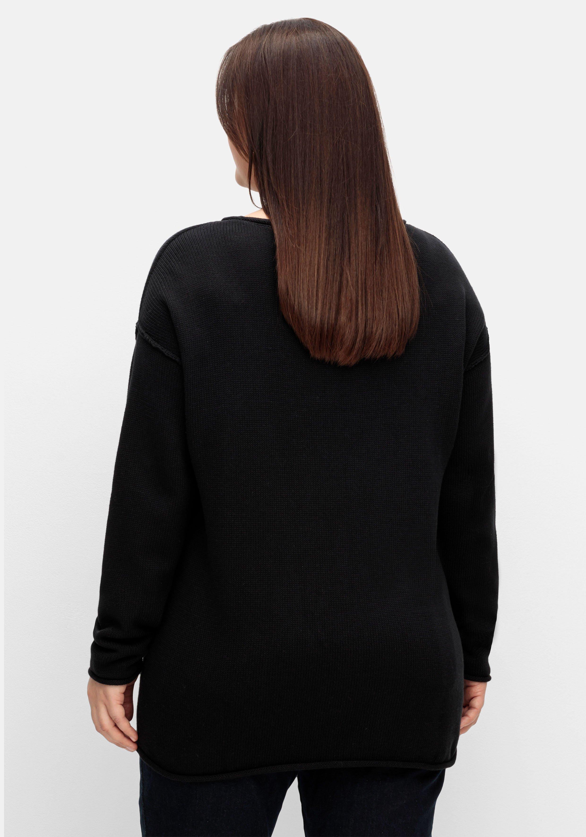 Pullover mit außenliegenden Nähten