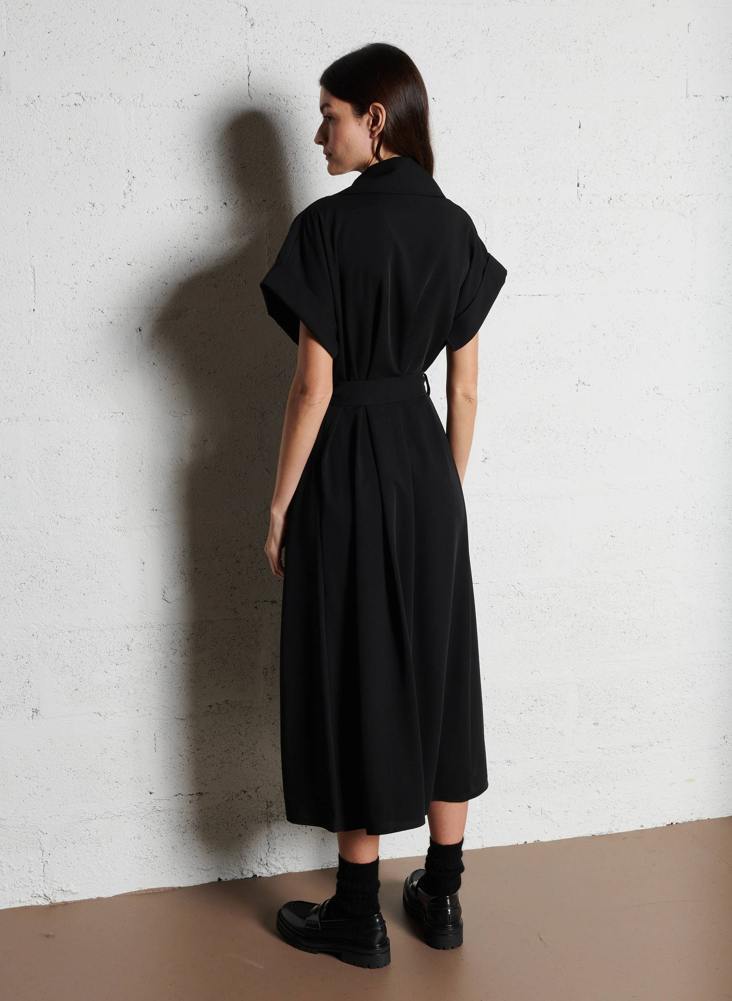 Robe longue ample à col tailleur | Noir