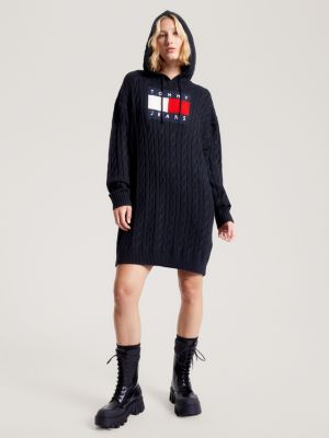 Vestido com capuz em tricô