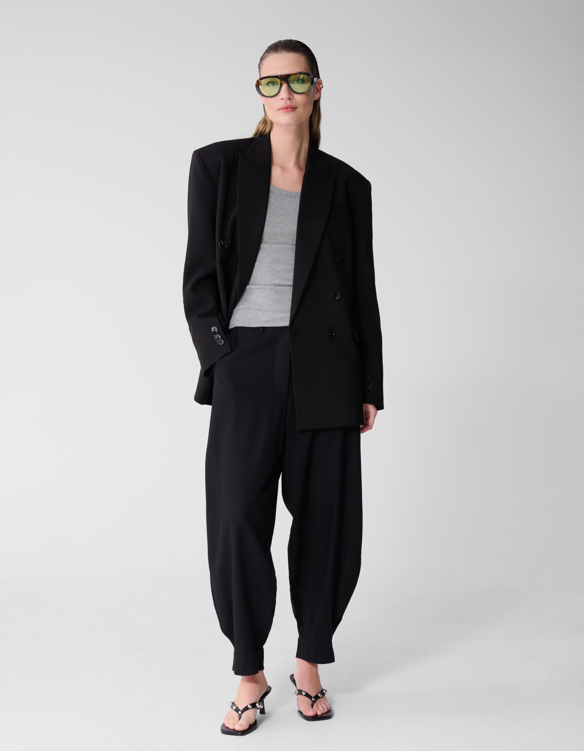 Big Shoulder Blazer Zwart By Lonneke