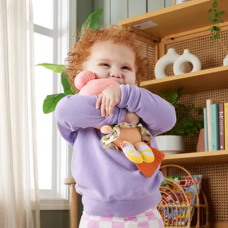Fisher-Price Meine erste Schmusepuppe von Fisher-Price, mit Regenbogen-Beißring
