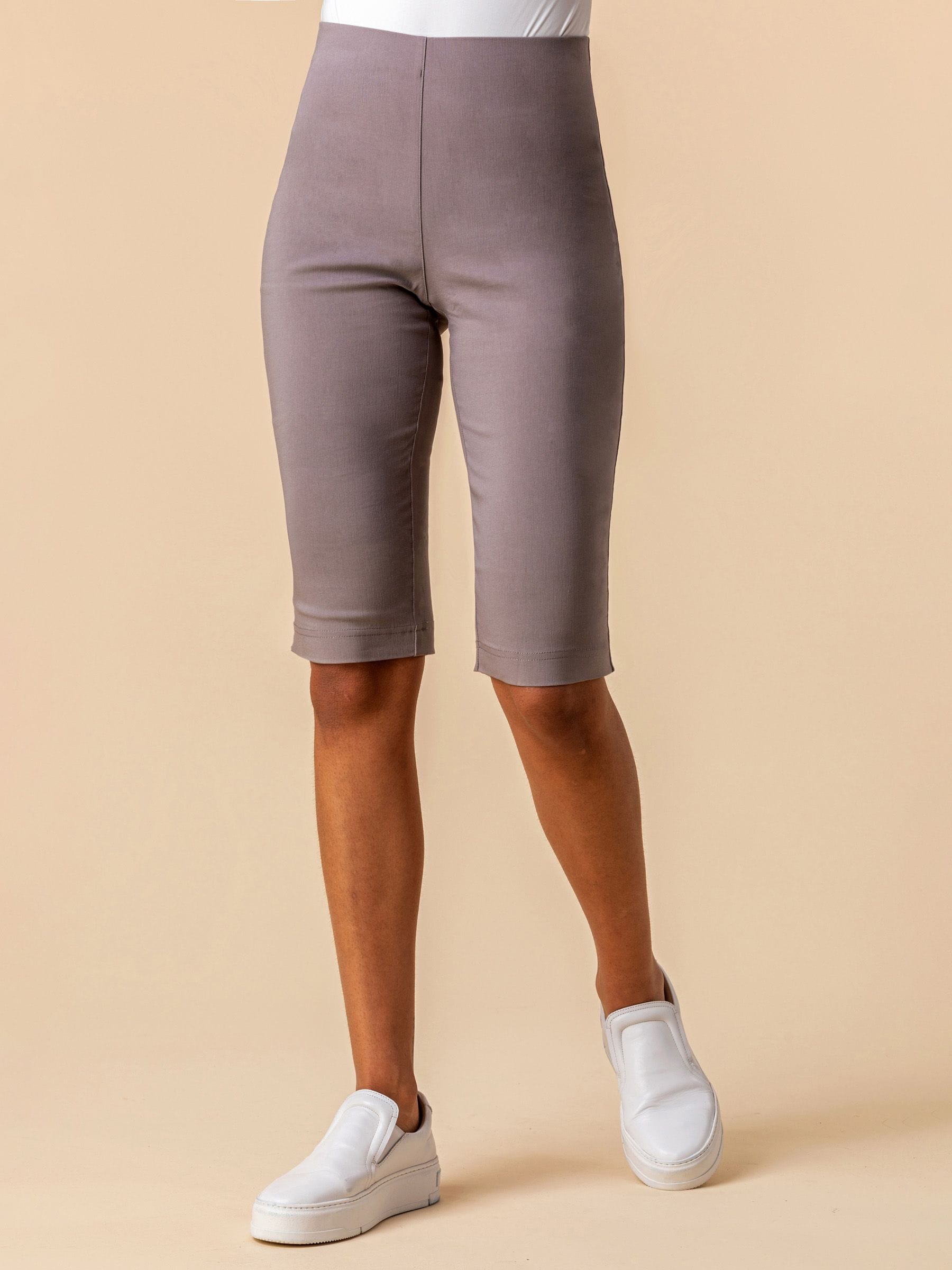 Lichtbruin - Roman - Knielange stretchshort